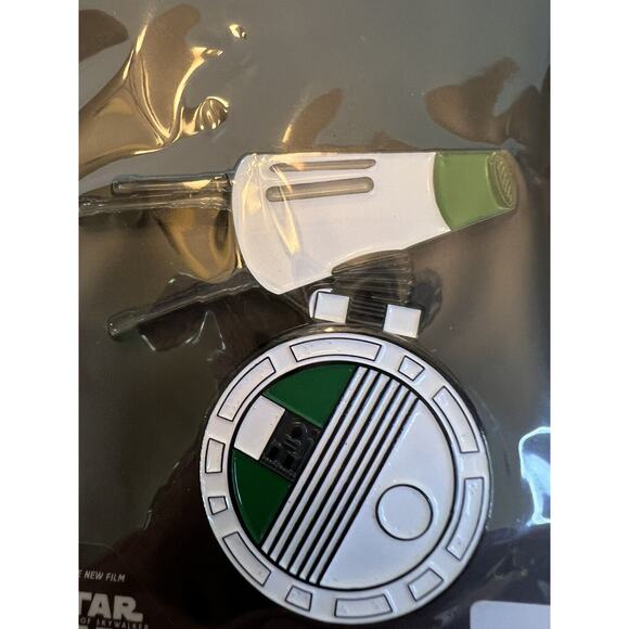 2019 COMIC CON EXCLUSIVE Star Wars Rise Of Skywalker D-O Droid Pin #137891 - Picture 1 of 4
